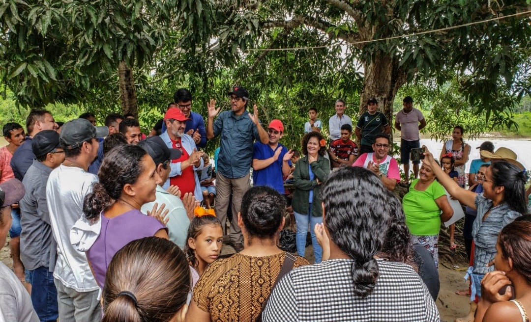 Edvaldo Magalhães visita Comunidade Semeada em Tarauacá e reforça apoio a ribeirinhos e extrativistas